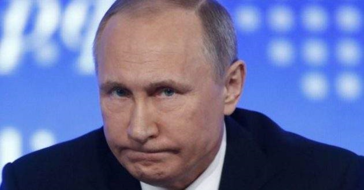 В сети обратили внимание на непонятный жест Путина на встрече с Трампом
