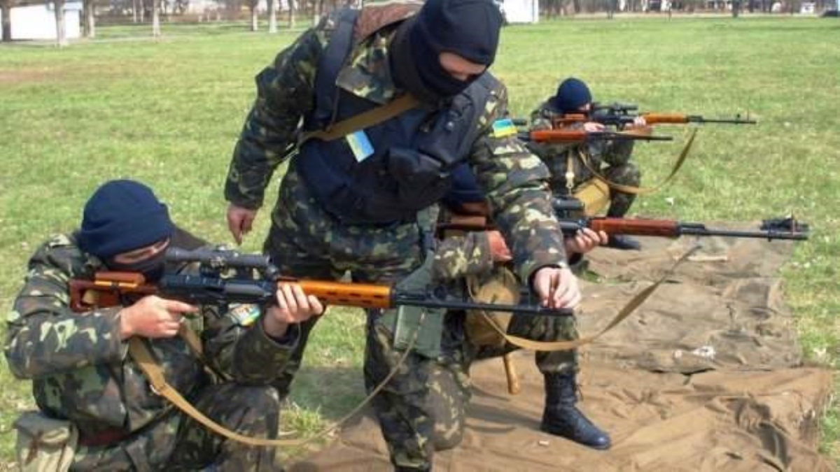Поможет сдерживать РФ: Канада вооружит украинских снайперов