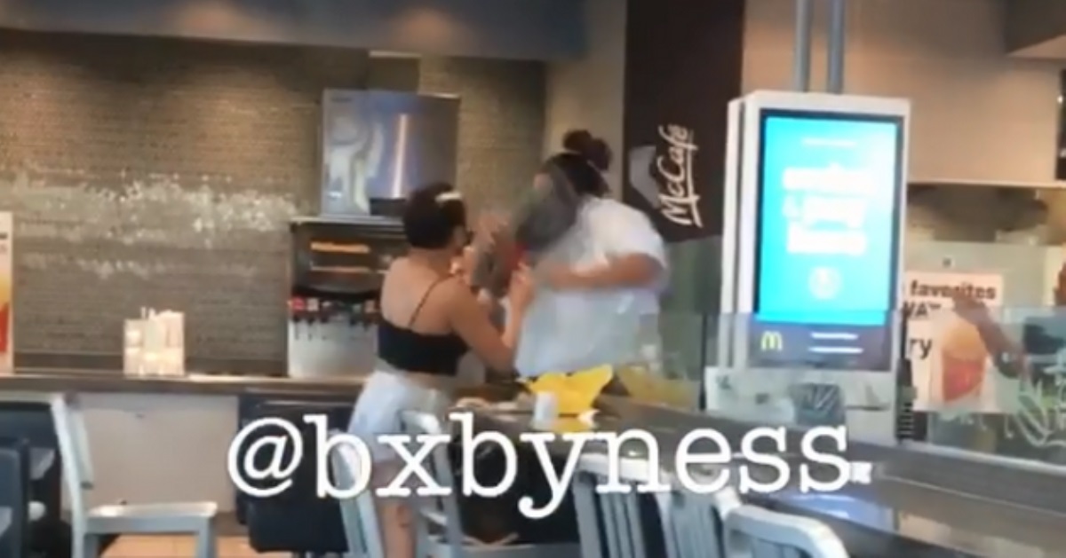 Жестокая драка в McDonald’s: как избили клиентку