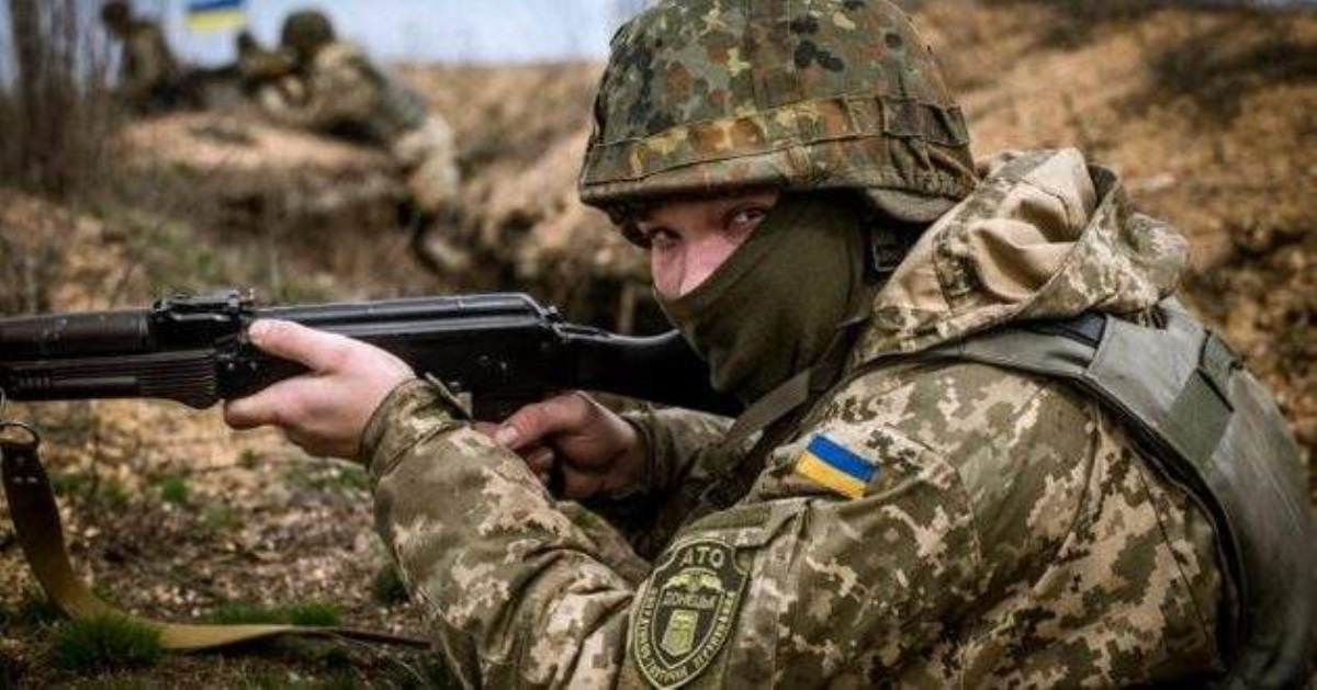 На Донбассе заметили необычный флаг, террористов охватила паника