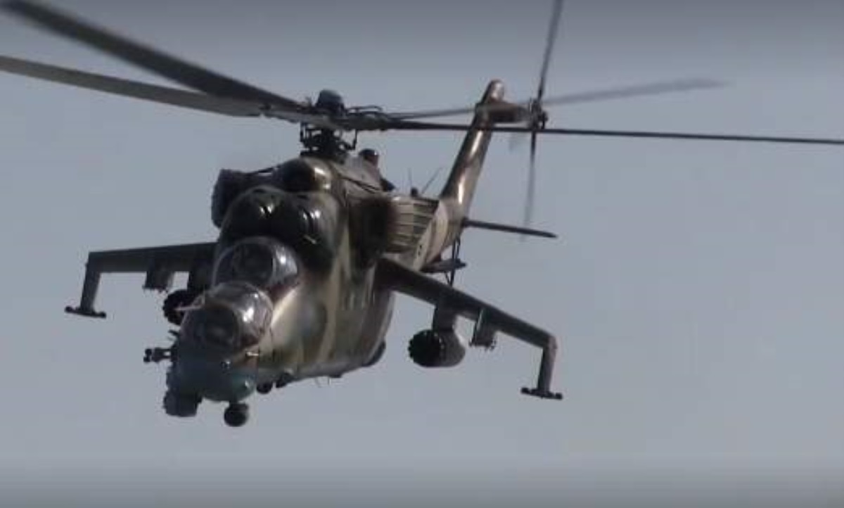 Появилось видео полетов военной авиации Украины у побережья Мариуполя