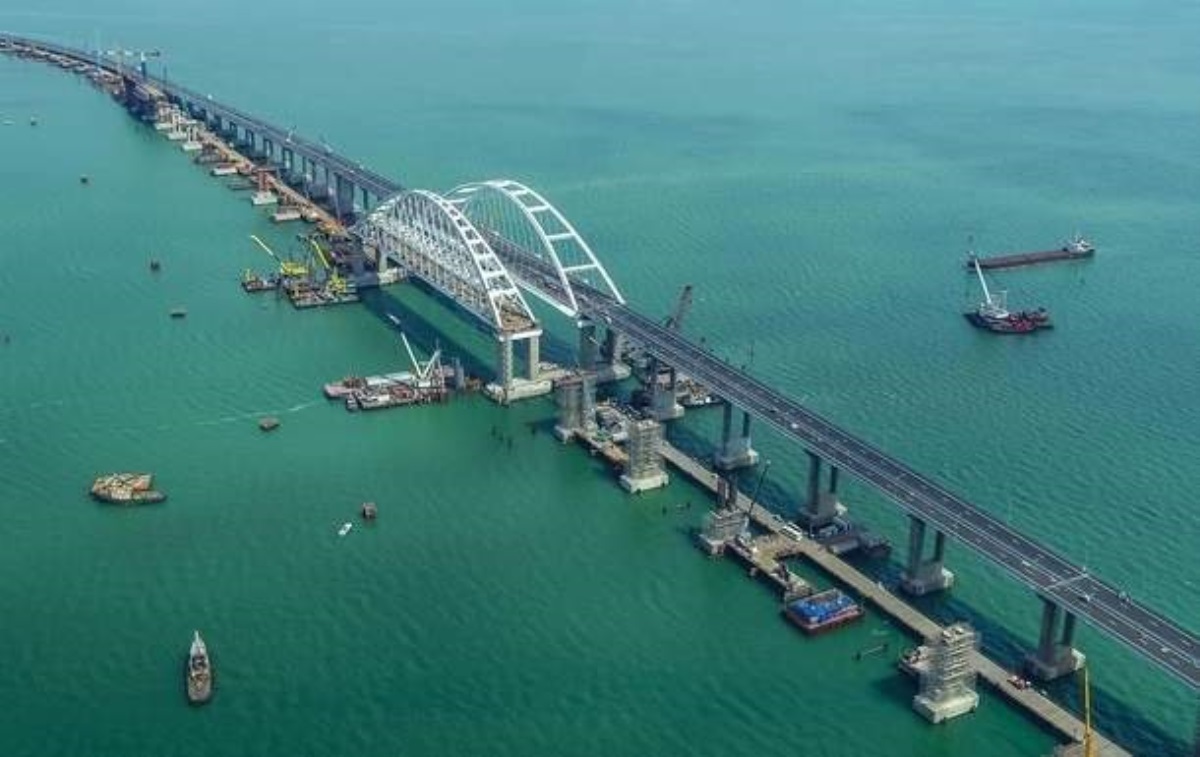 Евросоюз ввел санкции из-за Керченского моста
