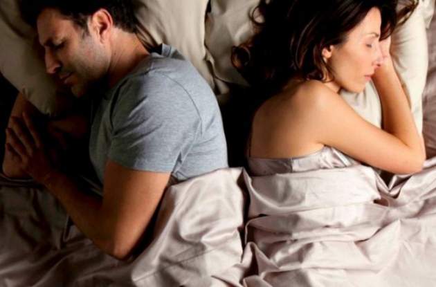 Позы во сне покажут какие у вас с парнем отношения