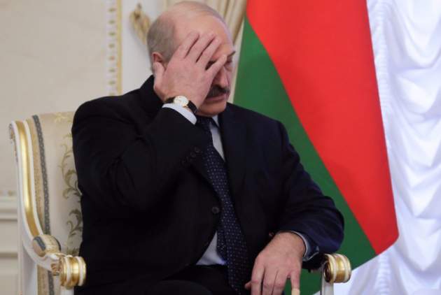 "Не для слабонервных": появилось видео с поющим Лукашенко