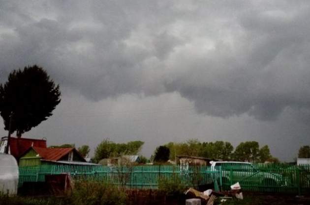 Идет шторм: синоптики предупредили об опасной погоде в Украине