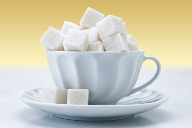 Ученые указали на новую опасность сахара