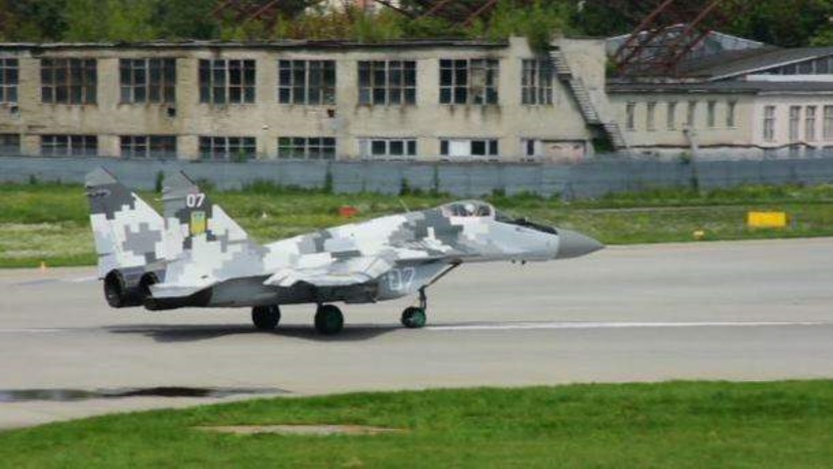Во Львове модернизировали боевые истребители МиГ-29. Видео