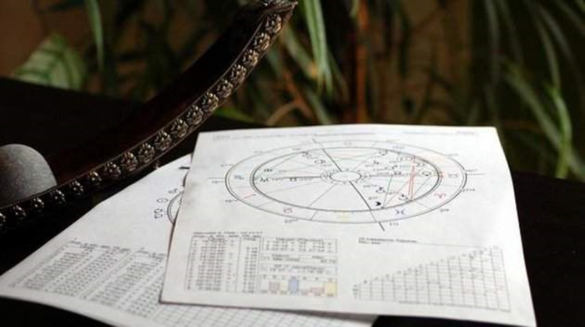 Павел Глоба написал гороскоп на август  для каждого знака зодиака