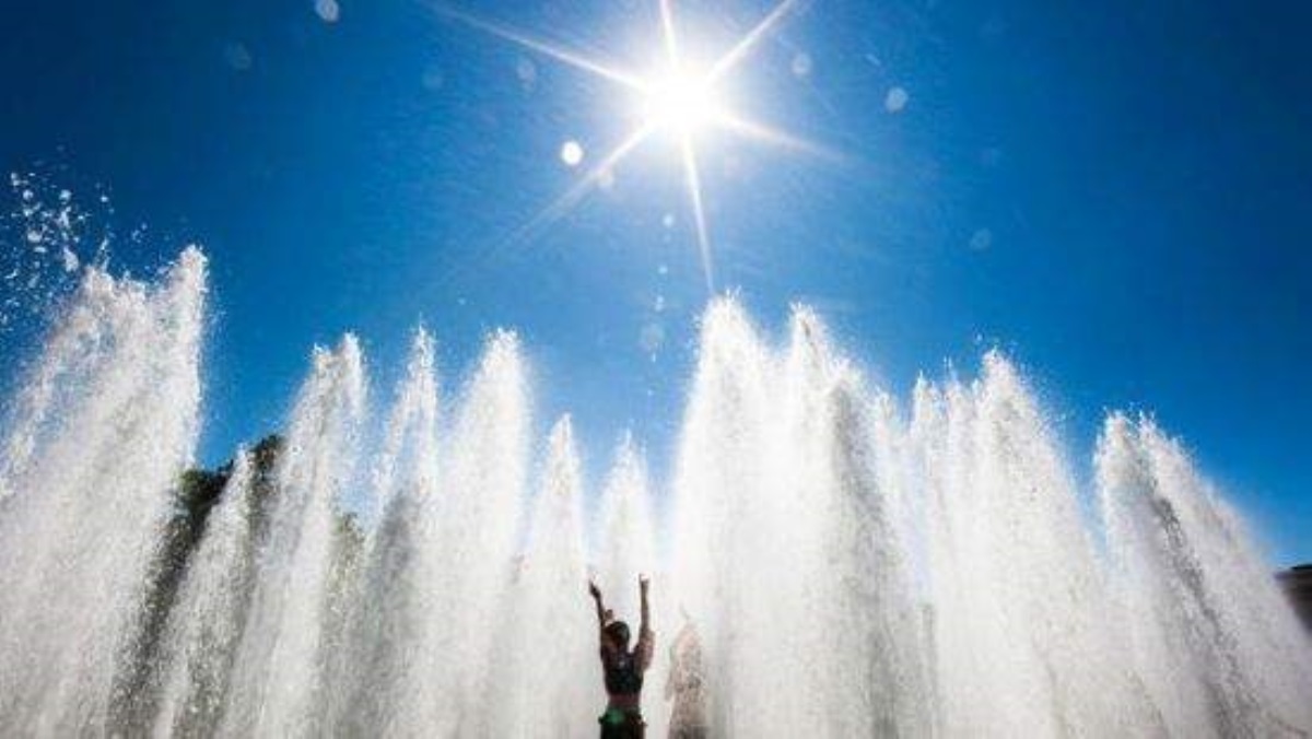 Украинцев ждут «горячие» выходные: синоптики пообещали невероятное