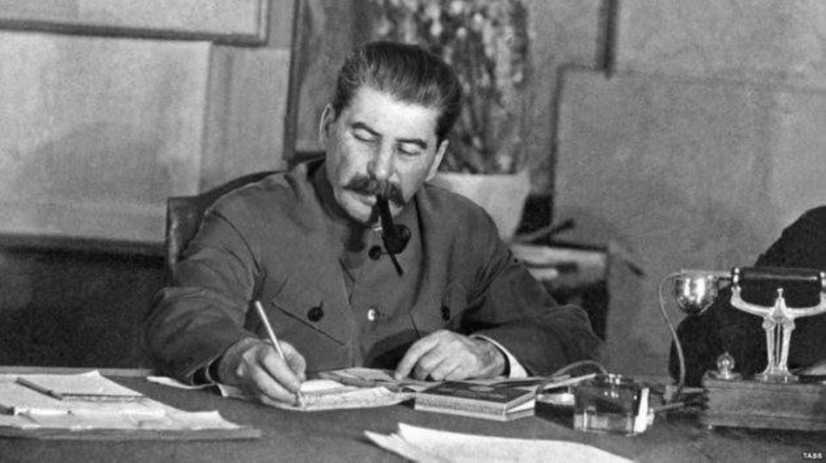 Под диктовку Сталина: рассекречен решающий документ времен Второй мировой