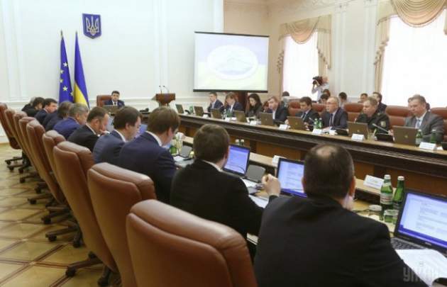 В Кабмине рассказали о размерах зарплат членов правительства