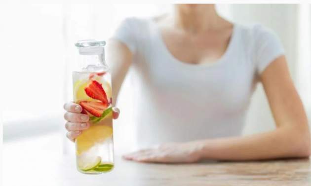 Спасение от жары: диетологи назвали лучшие летние напитки