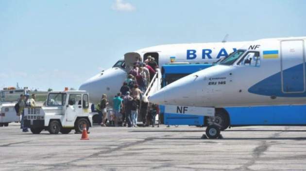 Украинская авиакомпания внезапно закрыла рейсы в Европу