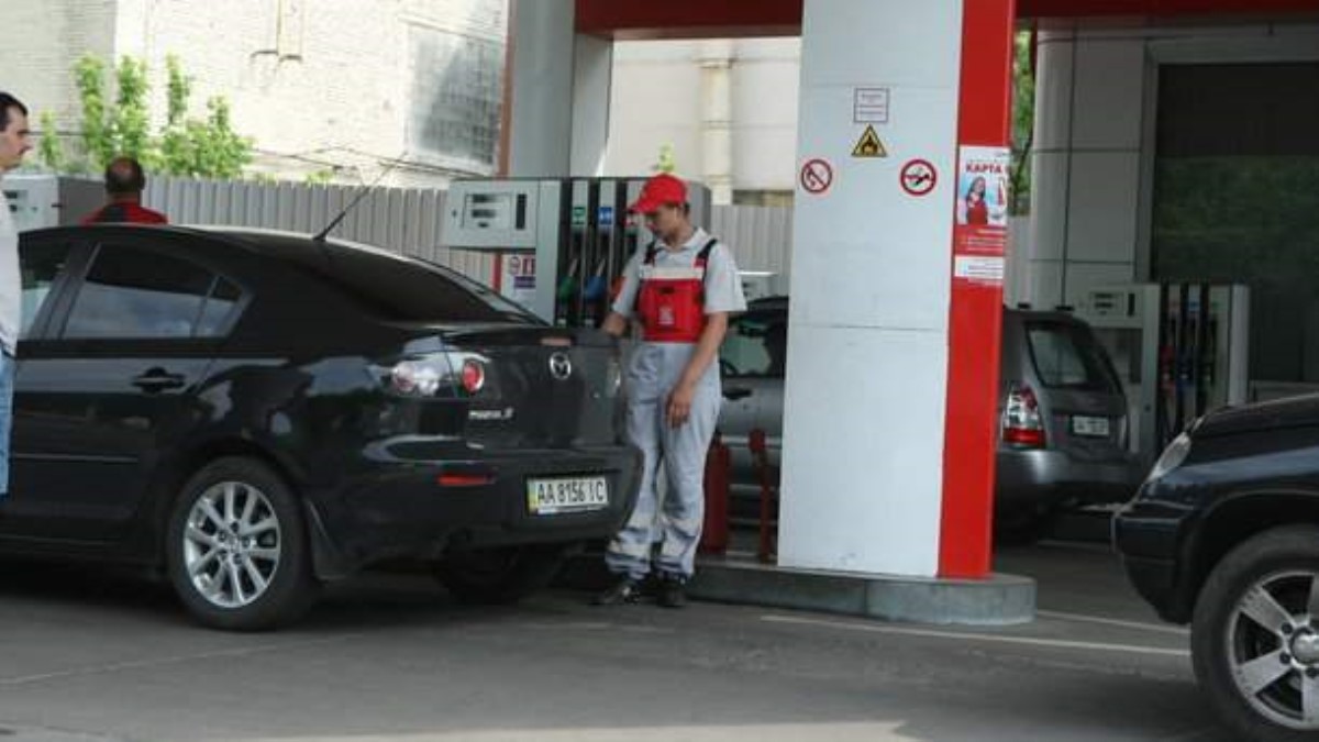 Плюс гривна за литр: каких цен на бензин ждать украинцам в сентябре