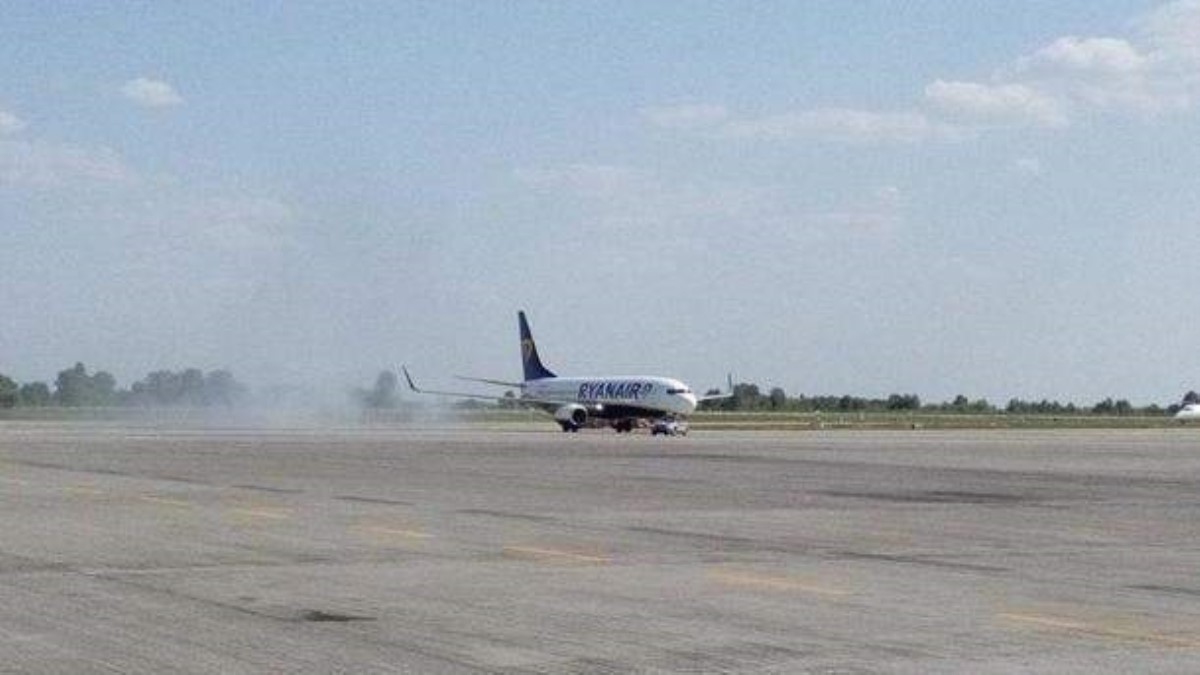 "Европа становится ближе": Ryanair осуществил первый полет в Украину. Фото