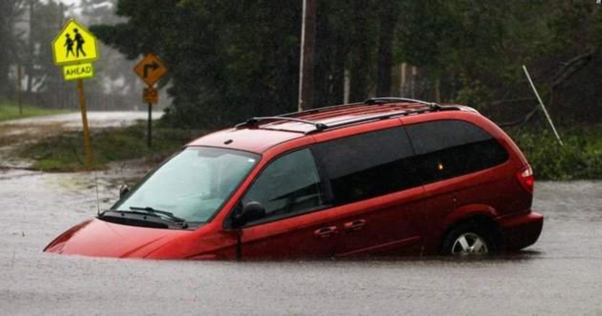 Города ушли под воду: страшные кадры последствий урагана "Флоренс" в США