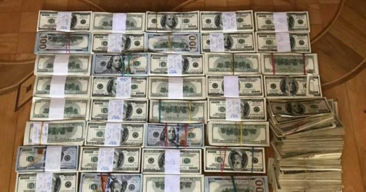 Собирал на старость: в Одессе ''вору''-пенсионеру вернули ''общак'' в $1 млн
