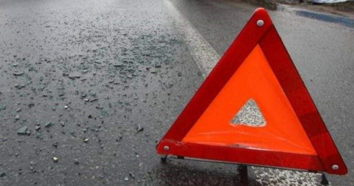 Перебегала дорогу: в Киеве два авто разорвали на части женщину-пешехода