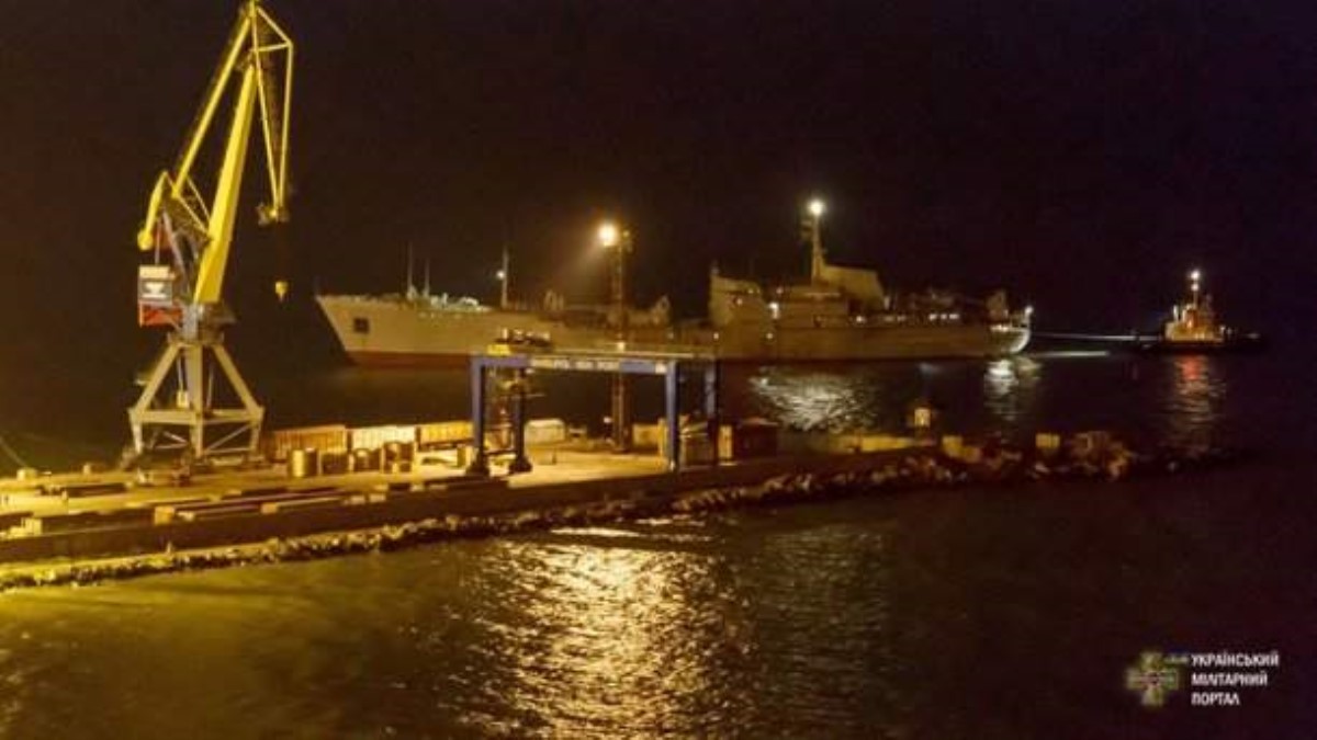 Корабли украинских ВМС в Азовском море прибыли к месту назначения