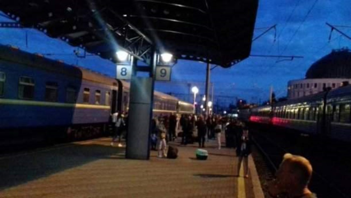 Крики и массовая эвакуация: киевский вокзал охватила паника