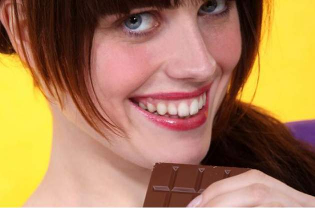 Что произойдет, если каждый день съедать по плитке шоколада