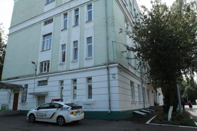 Вся школа в шоке: подробности нападения ученика на учительницу в Киеве