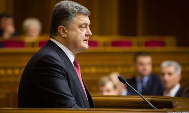 Порошенко обвинил бизнесменов в том, что люди уезжают из страны