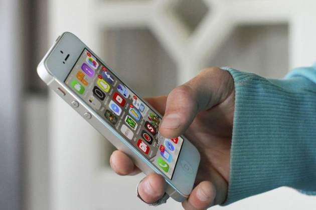 АМКУ проверит новые тарифы мобильных операторов и снятие денег за 4 недели