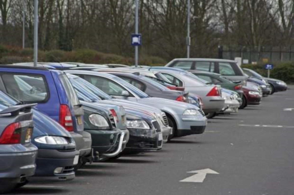 Новый закон о парковке добьет евробляхи