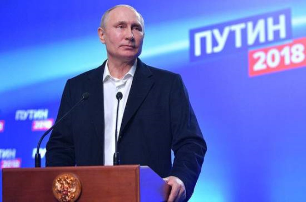 Рейтинг Путина в России резко рухнул