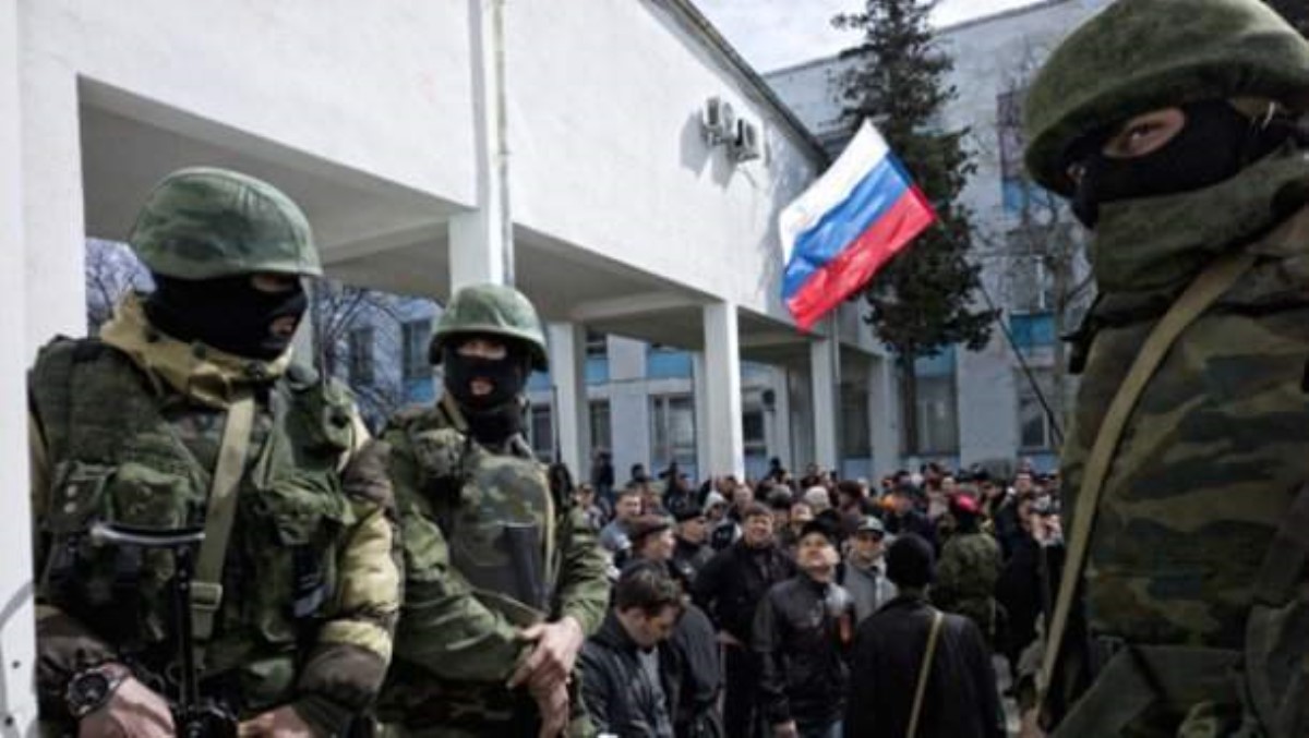 Российские военные массово бегут из Крыма, назревает бунт