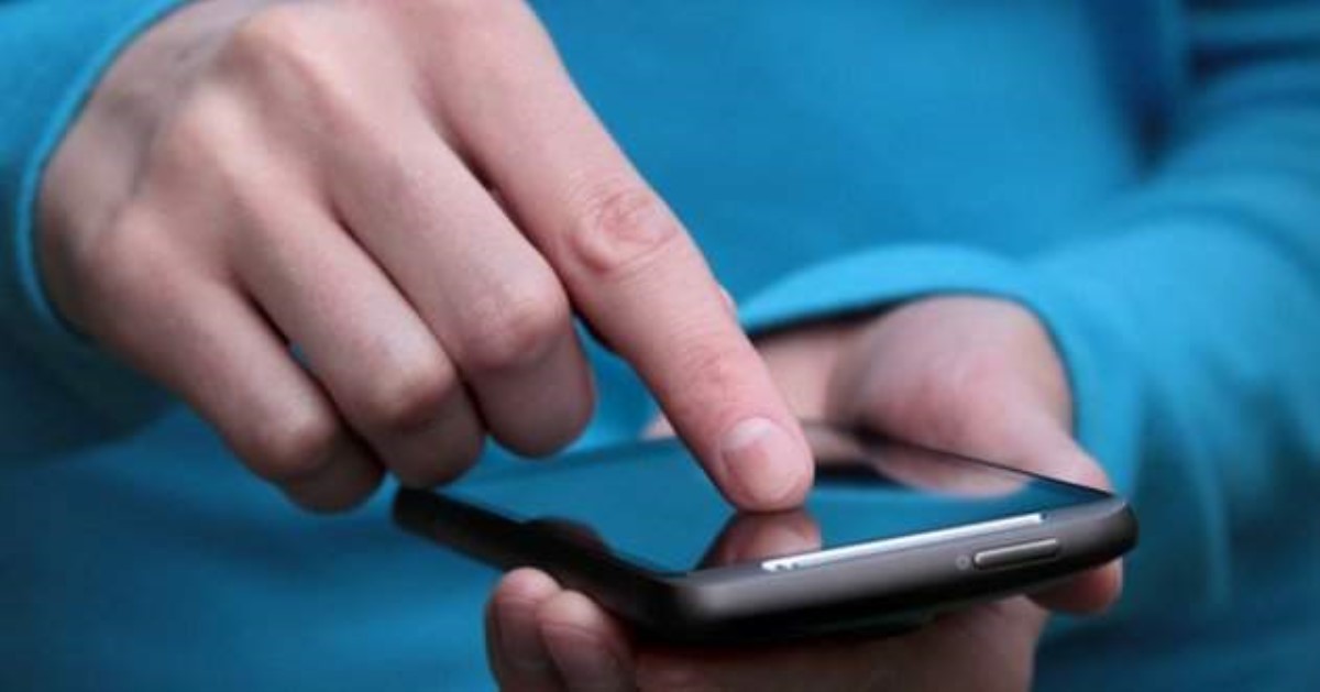 Украинцам хотят запретить пользоваться мобильником: Ничто не должно отвлекать