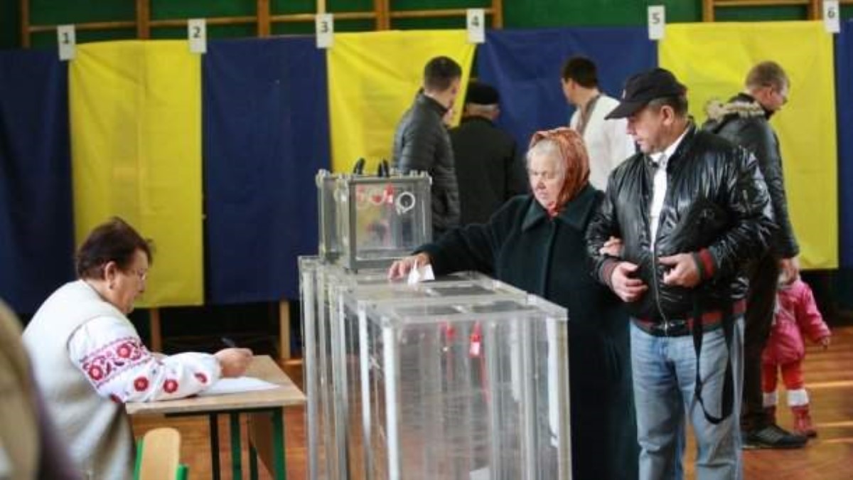 Президентские выборы: в КИУ ужаснулись аномально большому количеству кандидатов