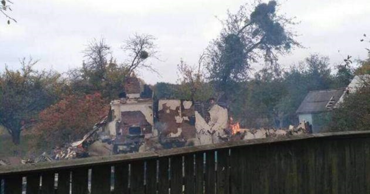Боеприпасы продолжают летать: появились фото новых разрушений в районе Ични