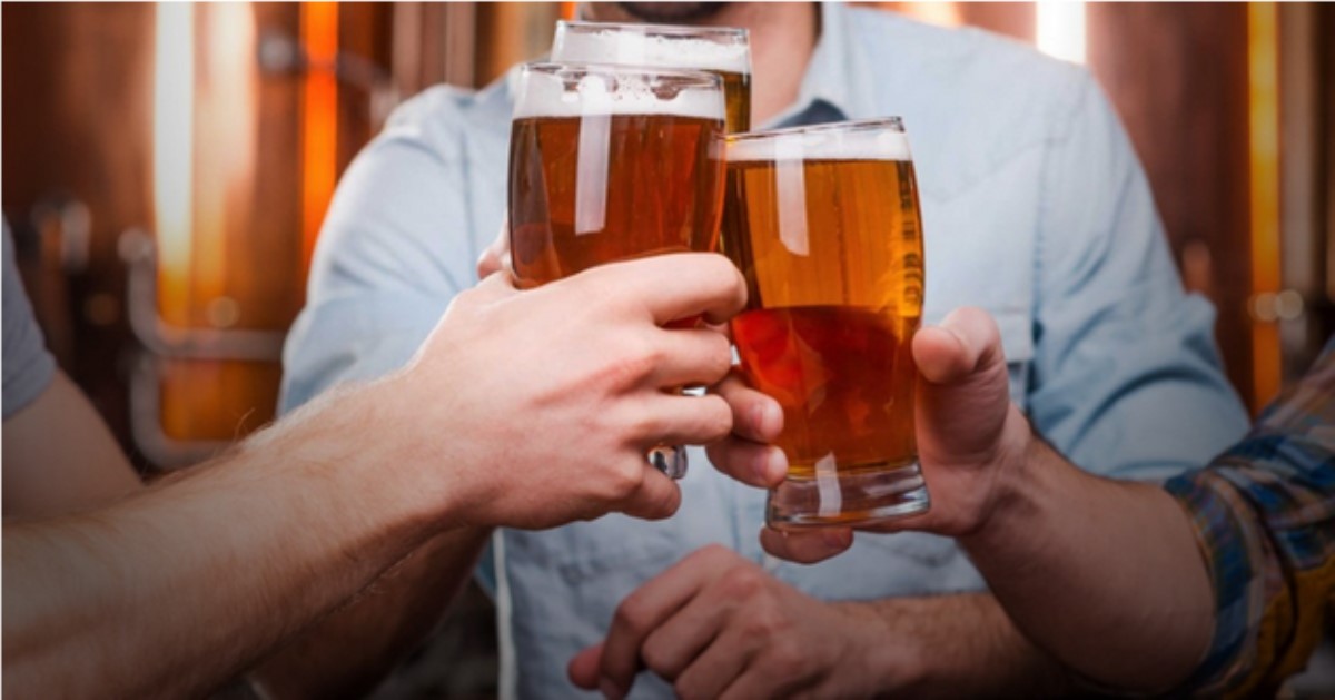 Пить или не пить? Учёные выяснили, как поправить здоровье с помощью пива
