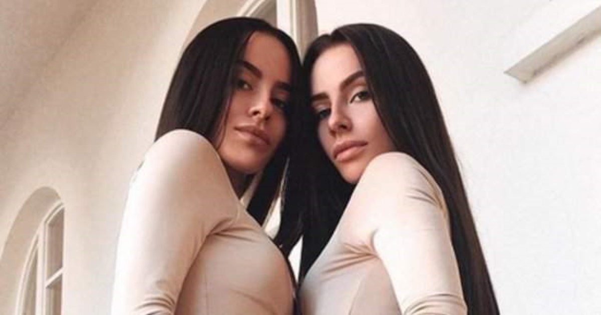 Соблазнительные сестры-близняшки из Чехии покоряют сеть своими прелестями