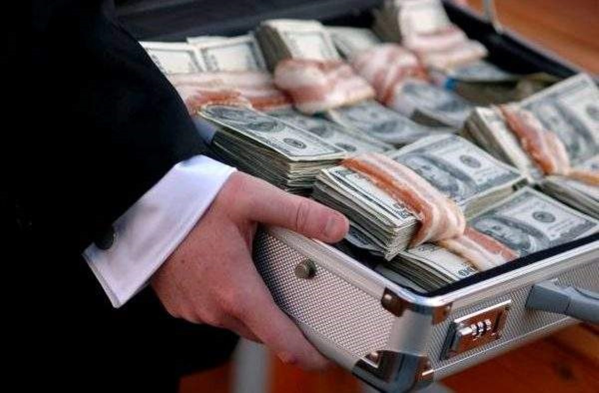 Хищение в Ощадбанке: арестован сын скандального нардепа