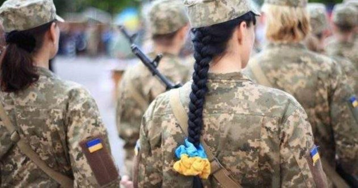 Женщины в ВСУ будут служить по-новому: вступил в силу революционный армейский закон