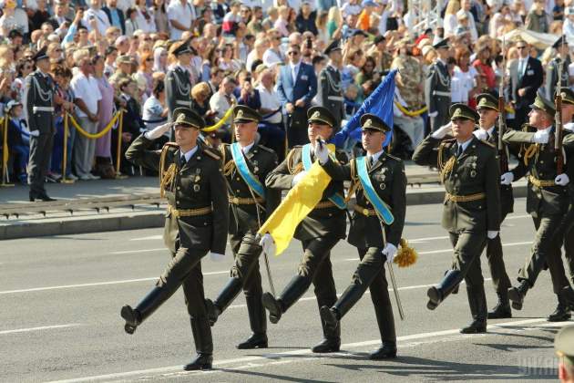 Рада утвердила воинское приветствие "Слава Украине"
