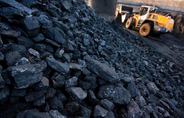 Bloomberg: Украине придется искать замену углю из-за рекордного подорожания