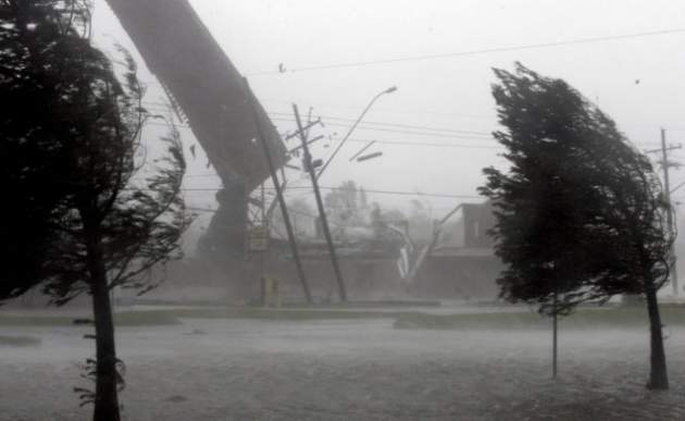 Украинцев предупредили о разрушительном урагане