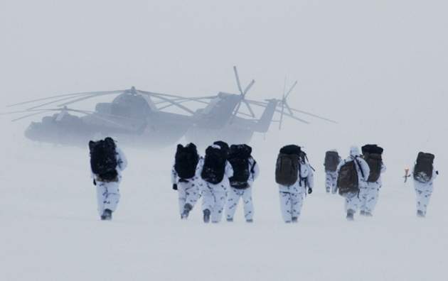 Армия РФ устраивает провокации на учениях НАТО в Арктике
