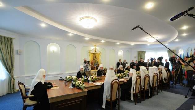 Американский митрополит призвал "прекратить безумие", раскалывающее православие