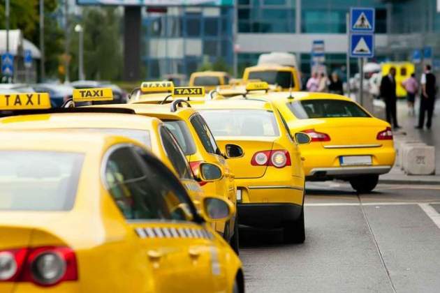 Выходите без звонка. Почему украинцы не могут дождаться своего такси