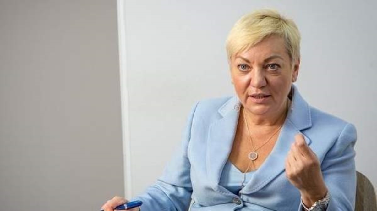 Гонтарева о Тимошенко: Это просто «говорящая голова»