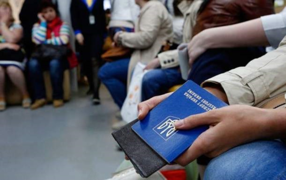 В Украине упростили оформление биометрических паспортов