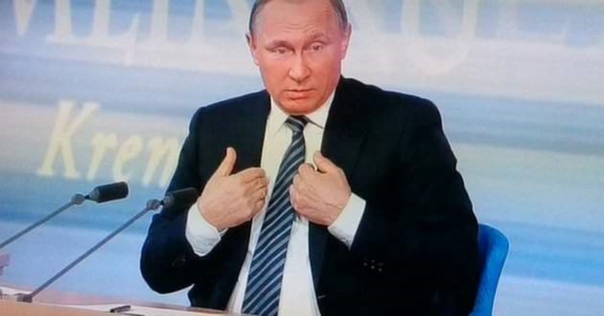 В России школьники запустили челлендж — пишут на доске "Путин вор"