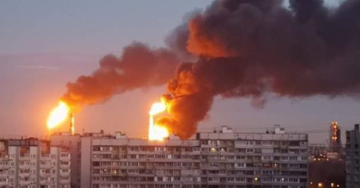 В Москве вспыхнул мощный пожар, идет эвакуация