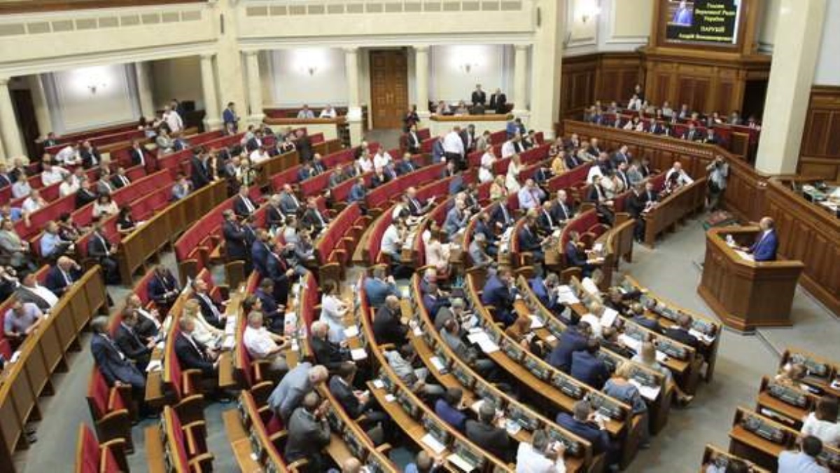Бюджетная ночь: как принимался главный финансовый документ Украины на 2019 год