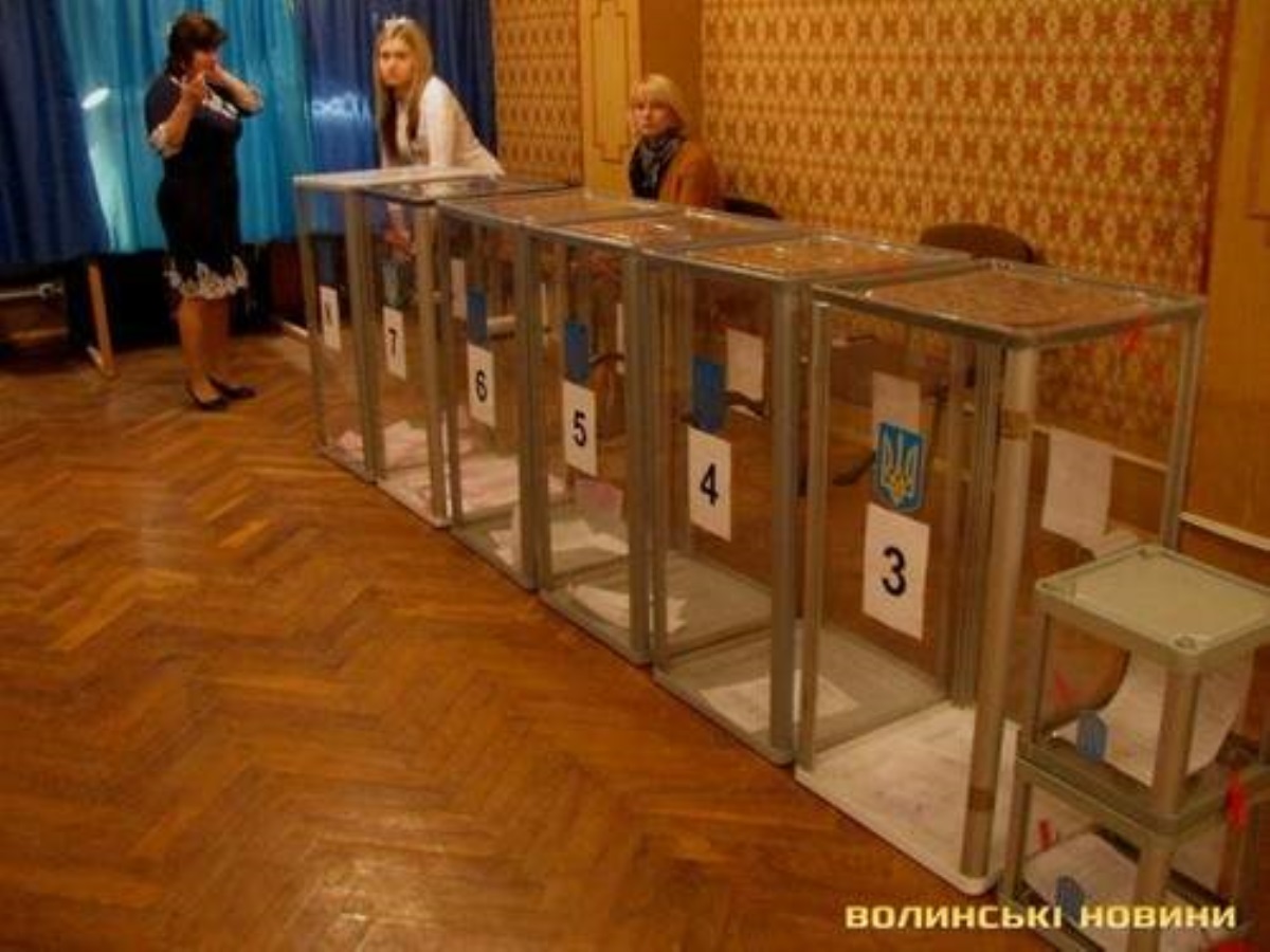 Военное положение: ЦИК отменила выборы в 10 областях Украины